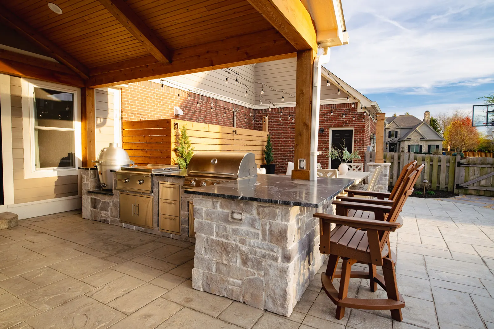 Attached structure outdoor kitchen patio in Carmel.