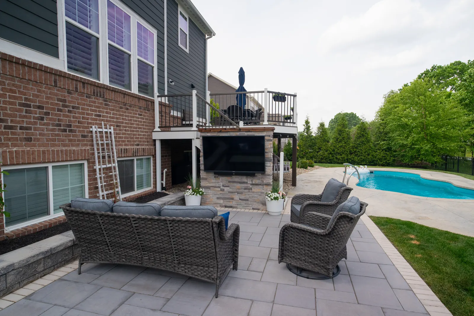 Paver patio firepit outdoor space outdoor TV in Carmel, real project built in Carmel.